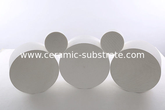 Samochodowy nośnik katalizatora ceramicznego, porowate kordierytowe plastry miodu o strukturze plastra miodu
